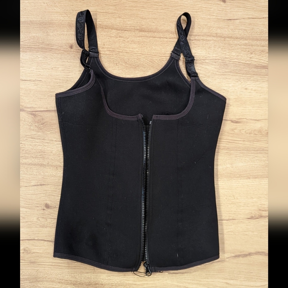 Black Athletic Waist trainer